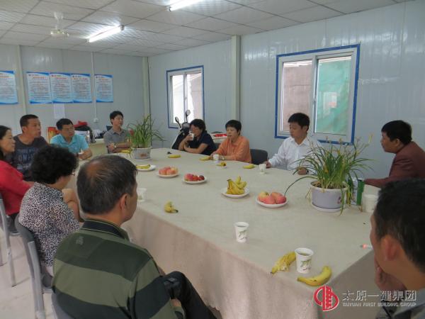 十三分公司承建太原實驗二中食堂及風雨操場、衛(wèi)生間工程舉行奠基儀式